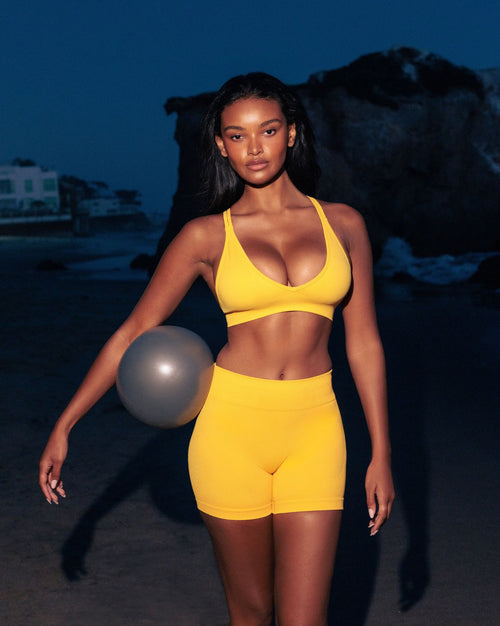 Elevate™ Sculpting Seamless High Apex Bra | Banana